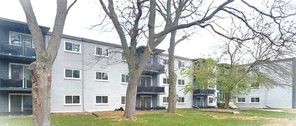 Building Photo - 1064 Brenchley St