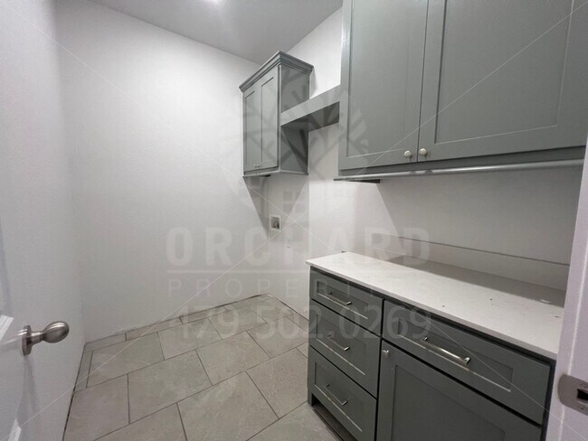Building Photo - West Springdale/Elm Springs- Single-Family...