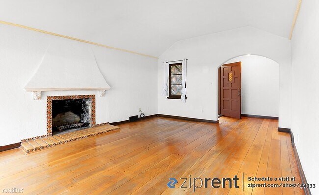 Building Photo - 2 br, 2 bath House - 3026 36th Ave SW, Sea...