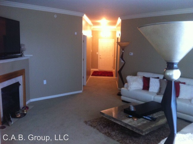 Building Photo - 648 Masterson Ct
