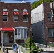 Building Photo - 2879 Randall Ave