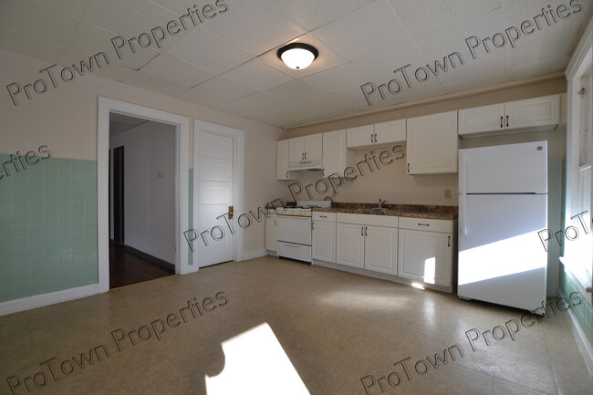 Foto del edificio - 258 Western Ave
