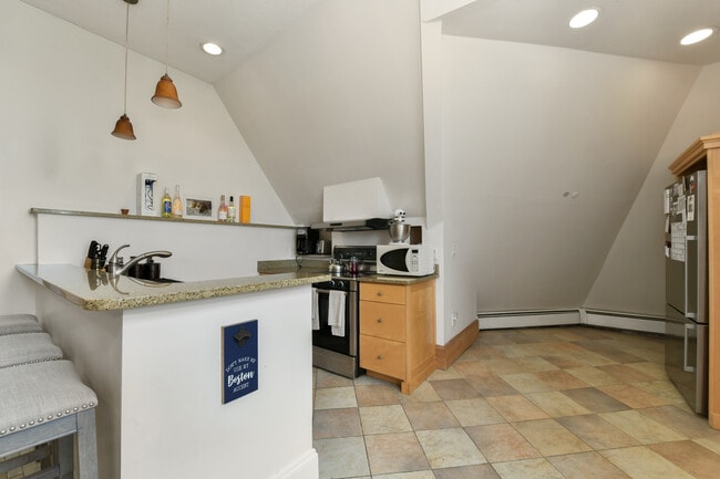 Foto del edificio - 1774 Beacon St