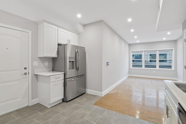 Foto del edificio - 311-315-315 West Side Ave