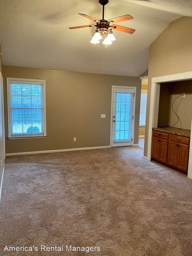 Foto del edificio - 3 br, 2 bath House - 3626 Crescent Gardens...