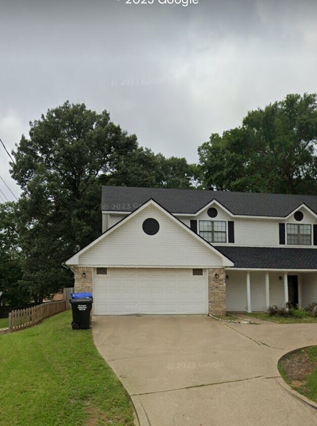 Primary Photo - 4105 Bill Owens Pkwy