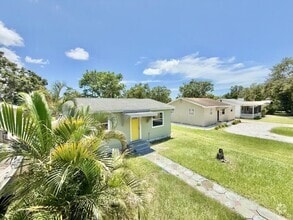 Building Photo - 4044 44th Ave N