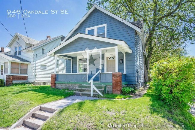 Building Photo - 946 Oakdale St SE