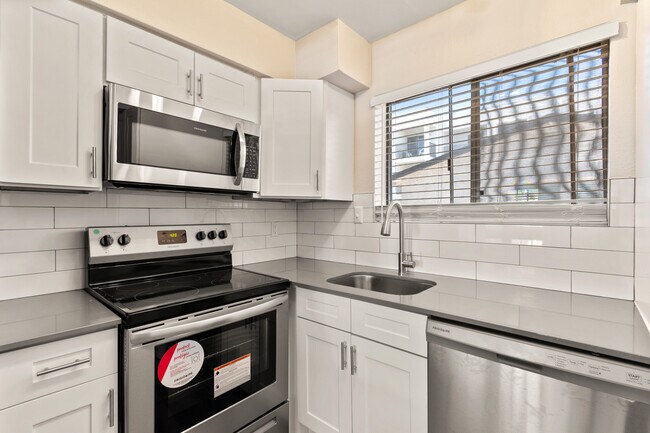 Foto del edificio - Solmere Phoenix