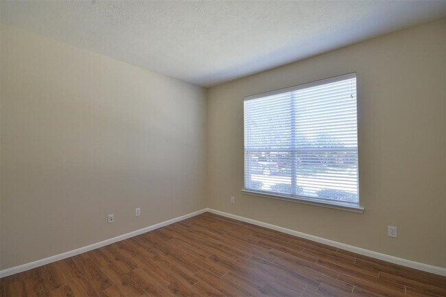 Foto del edificio - 17210 Mitchell Pass Ln