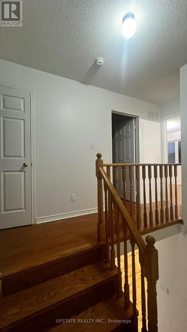 Building Photo - 7590 Black Walnut Trail