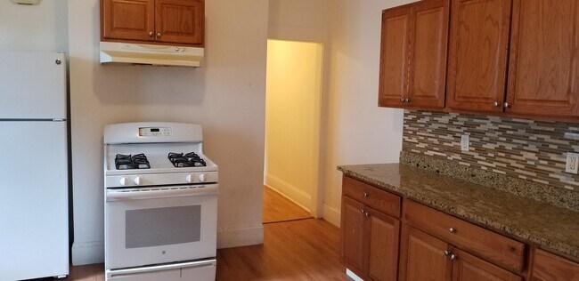 Kitchen - 277 Princeton St