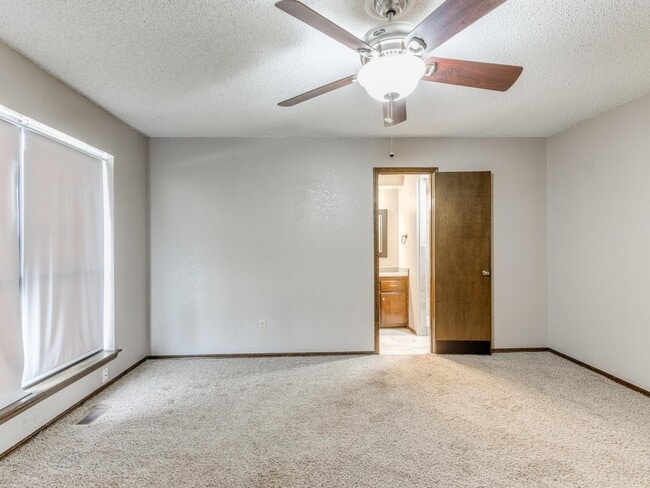 Building Photo - 6804 Elk Canyon Rd