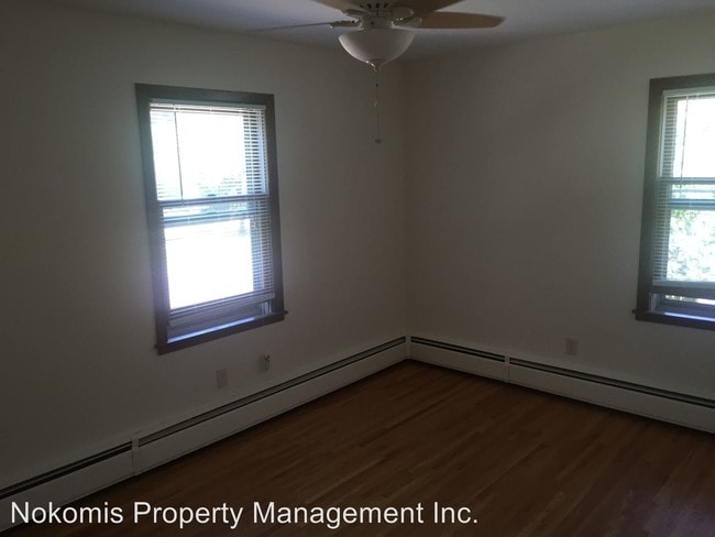 Building Photo - 2760 Xerxes Ave S