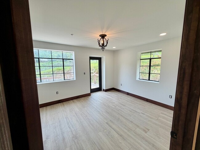 Building Photo - 485 1st Ave