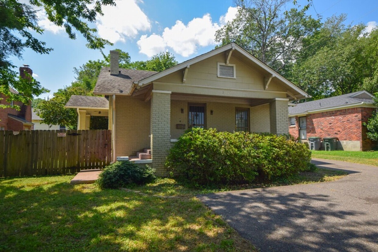 Foto principal - Great 3 bed, 1 bath near University of Mem...