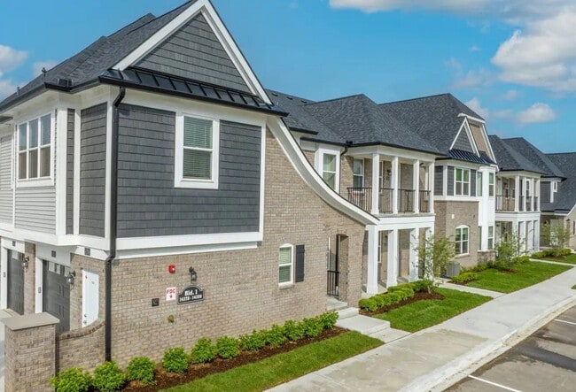 Building Photo - Shelby Township-Newer 2-bedroom, 2-bath condo with Balcony & Garage