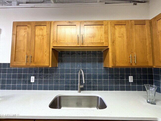 Building Photo - 3116 Wheeling Ave