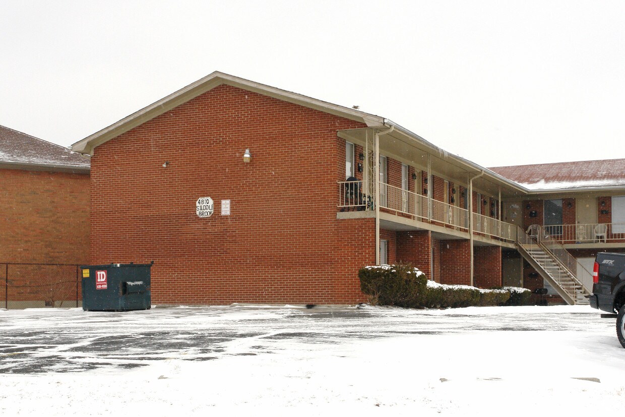 Building Photo - 4810 Saddlebrook Ln
