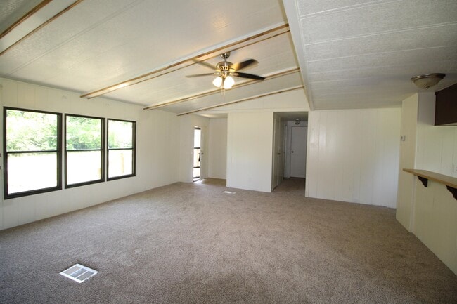Building Photo - 102 Vz County Rd 1138