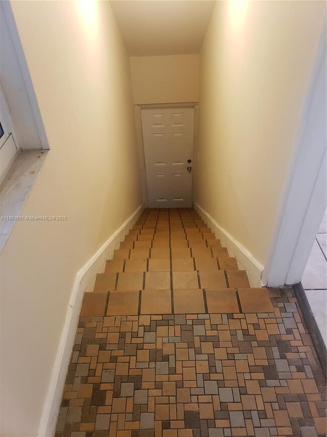 Foto del edificio - 3640 SW 14th St