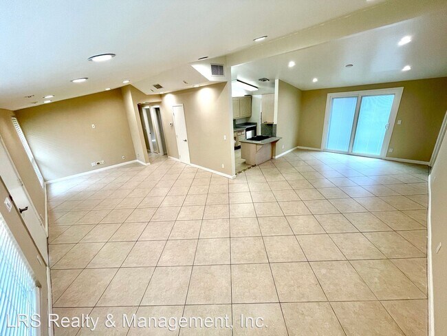 Building Photo - 2 br, 1.5 bath House - 17330 Firma Court