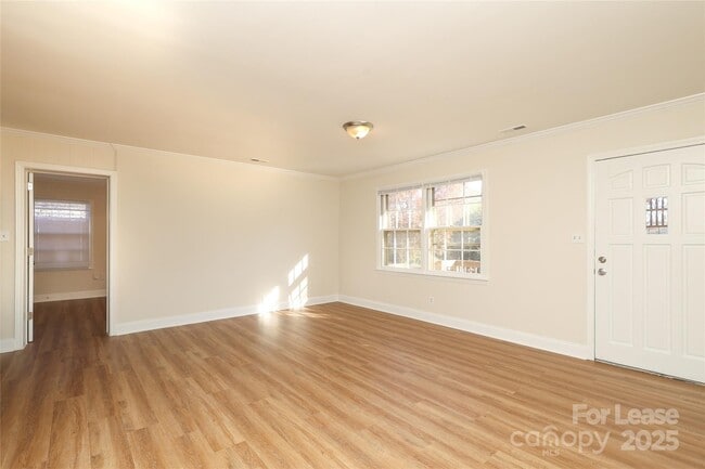 Foto del edificio - 937 Green Cir Dr