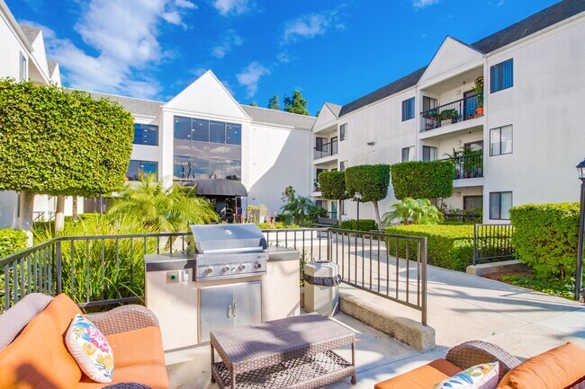 Foto del edificio - Casa Pacifica Senior Apartment Homes