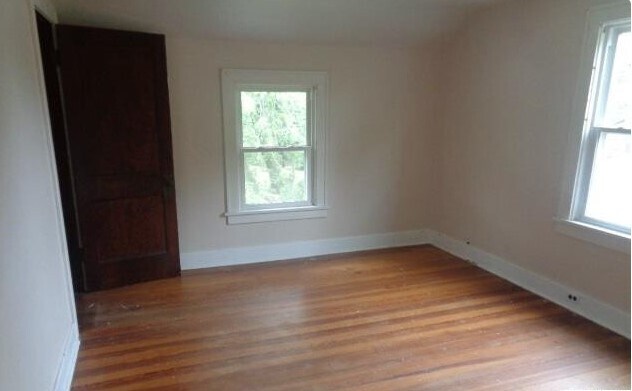 Building Photo - 502 N Mingo St
