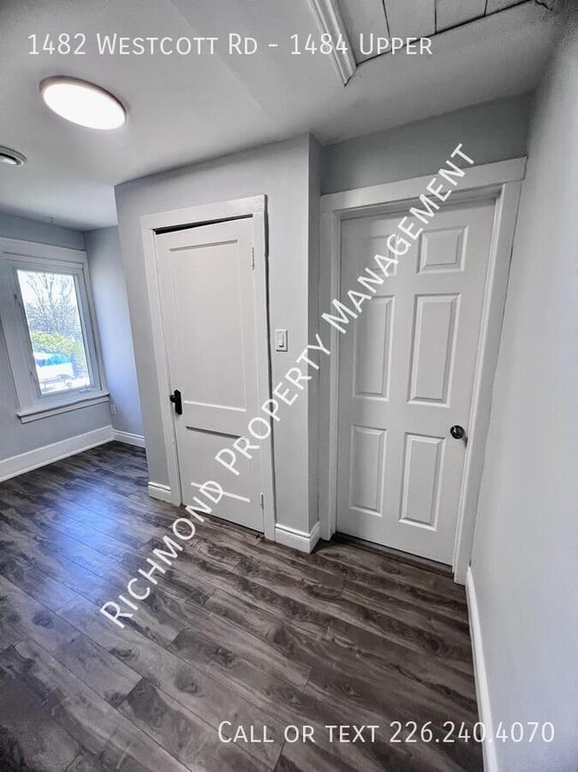 Photo du bâtiment - 1482 Westcott Rd