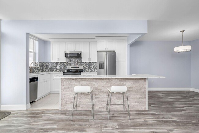 Building Photo - 108 Paradise Harbour Blvd
