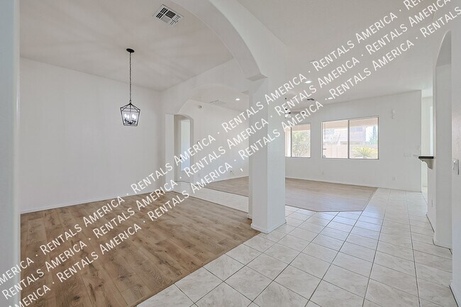 Building Photo - 7005 S 57th Ave