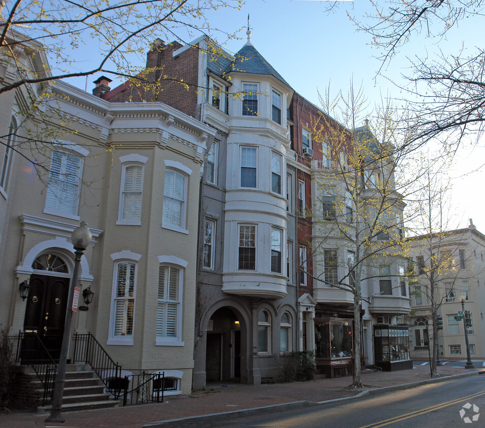 Building Photo - 3003 P St NW