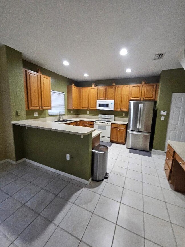 Building Photo - 2187 NW 74th Way