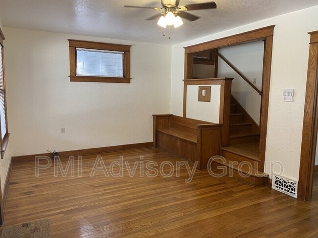 Building Photo - 908 SW 12th St