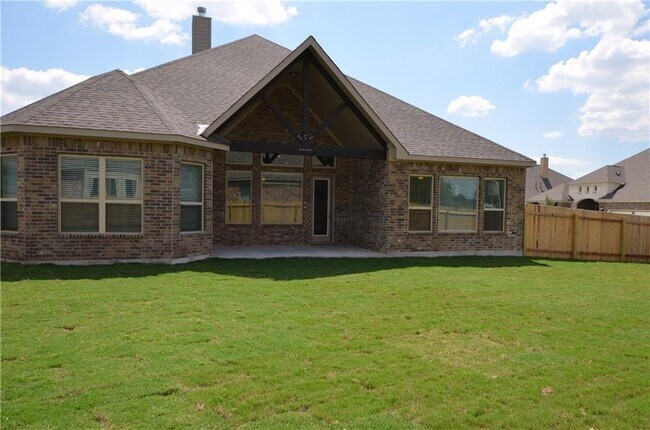Building Photo - 3805 Empire Cv