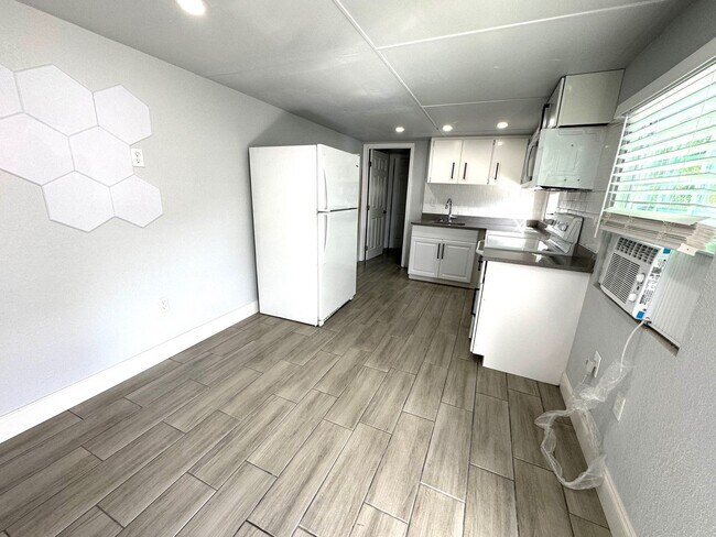 Photo - 1007 51st Ave W Apartment