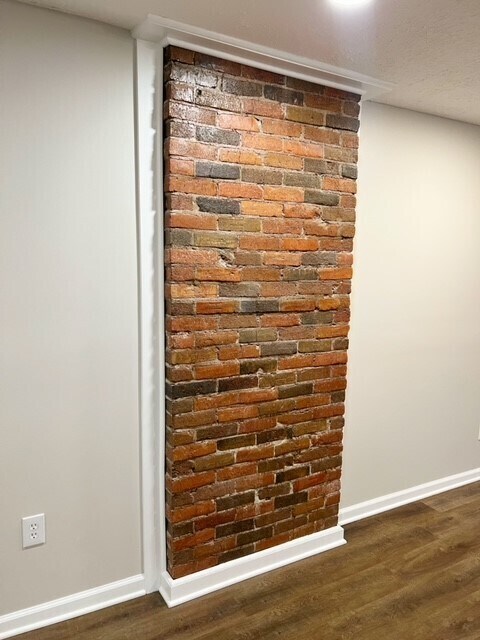 Foto del edificio - 330 N CHESTER AVENUE