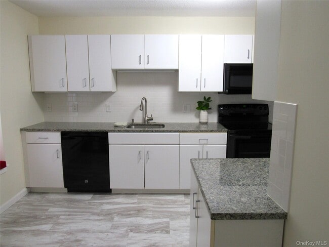 Building Photo - 604 Heritage Hills