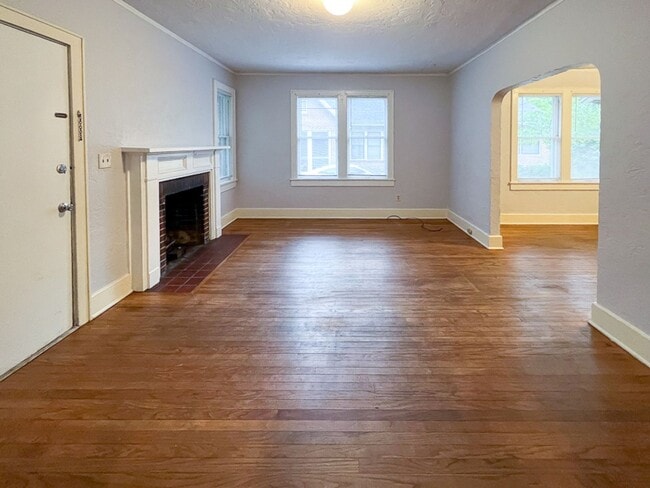 Foto del edificio - 3/1 House Walking Distance to Campus & Midtown Available Fall 2026!