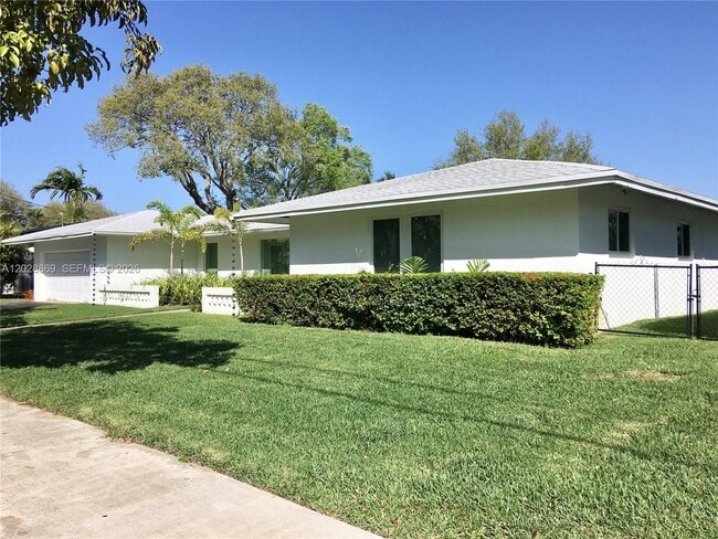 Building Photo - 9121 SW 85th St