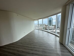 Building Photo - 1296 Kapiolani Blvd
