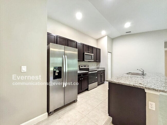 Foto del edificio - 236 Wilmette Ave SW