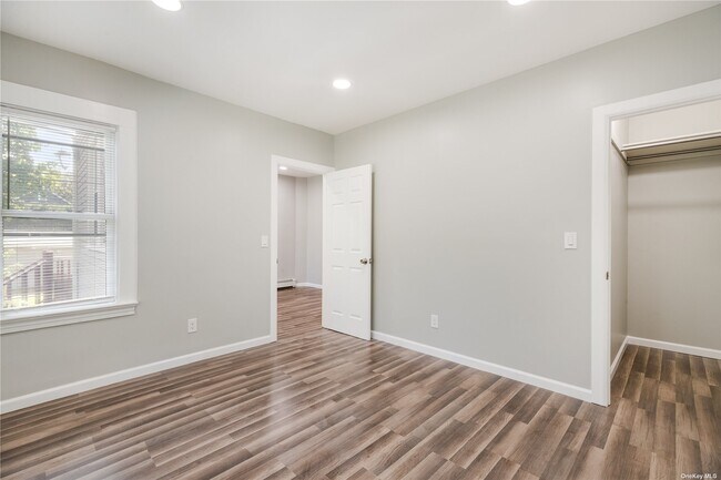 Foto del edificio - 42 Haab Ave