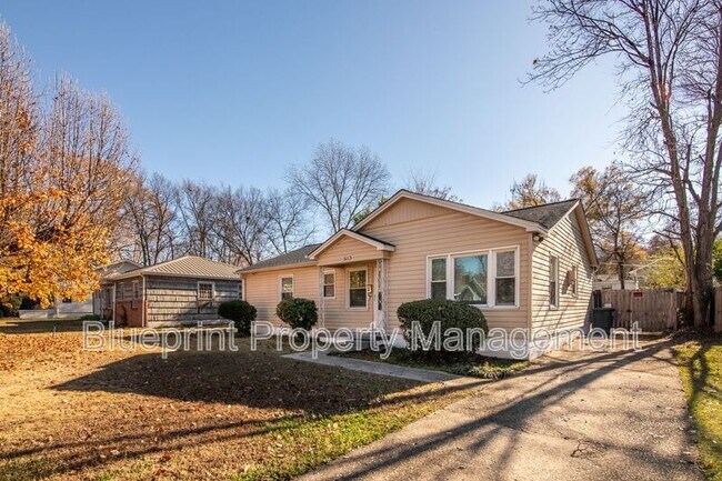 Foto del edificio - 513 10th Ave S