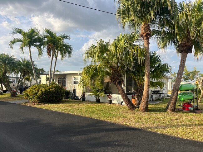Foto del edificio - 149 Orange Harbor Dr