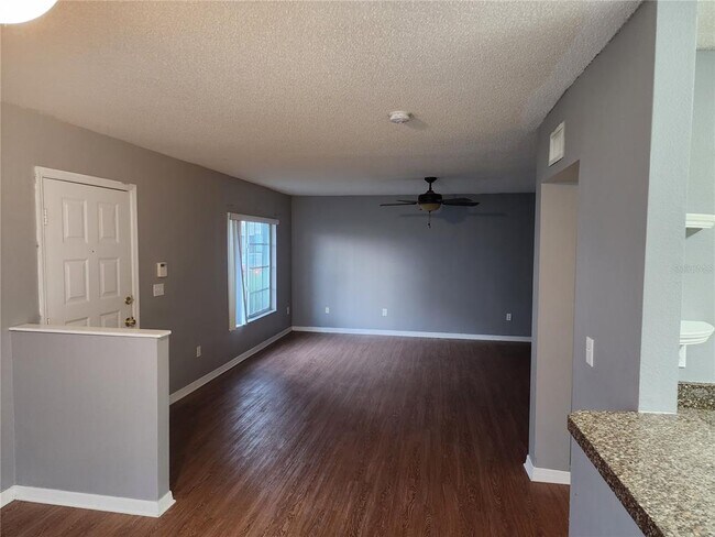 Building Photo - 2121 Fluorshire Dr