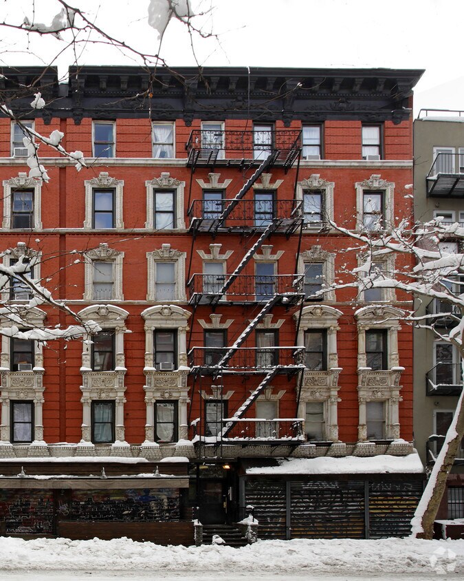 Primary Photo - 122 St Marks Pl