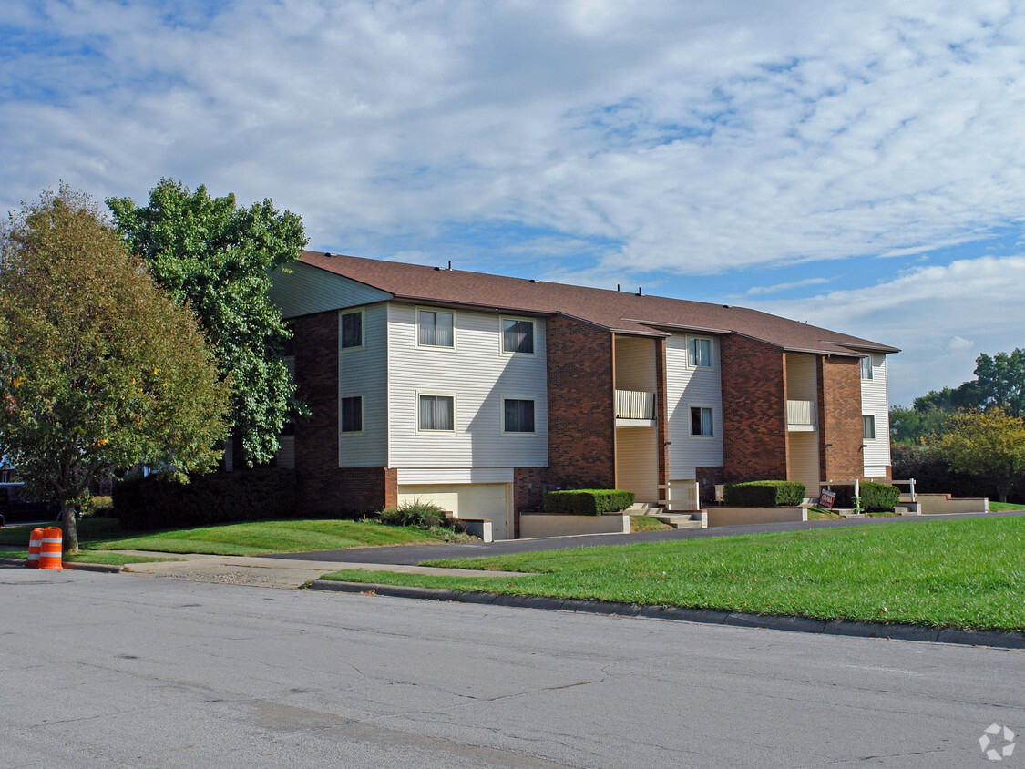 Primary Photo - 2150-2160 Olympic St