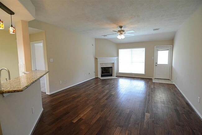 Building Photo - 20927 Auburn Ridge Ln